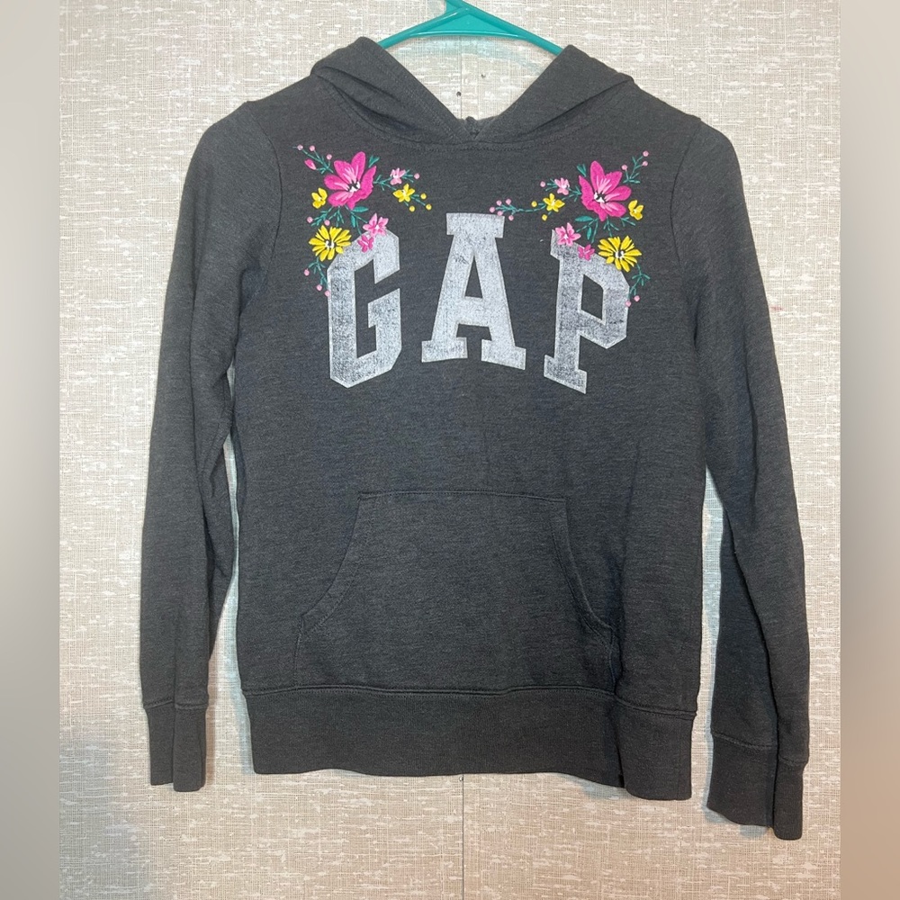 Girls gap sweatshirt!